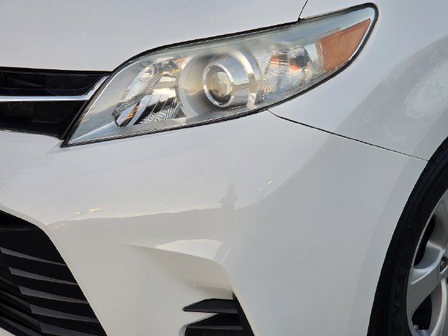Used 2020 Toyota Sienna LE FWD image 6