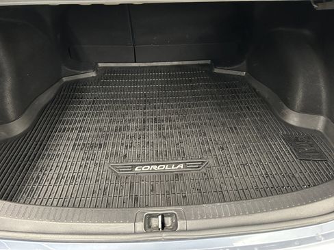 Used 2020 Toyota Corolla XSE image 18