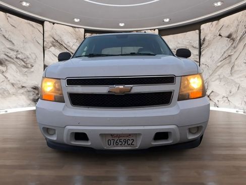 Used 2008 Chevrolet Avalanche LS image 2