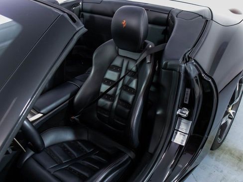 Used 2014 Ferrari California image 6