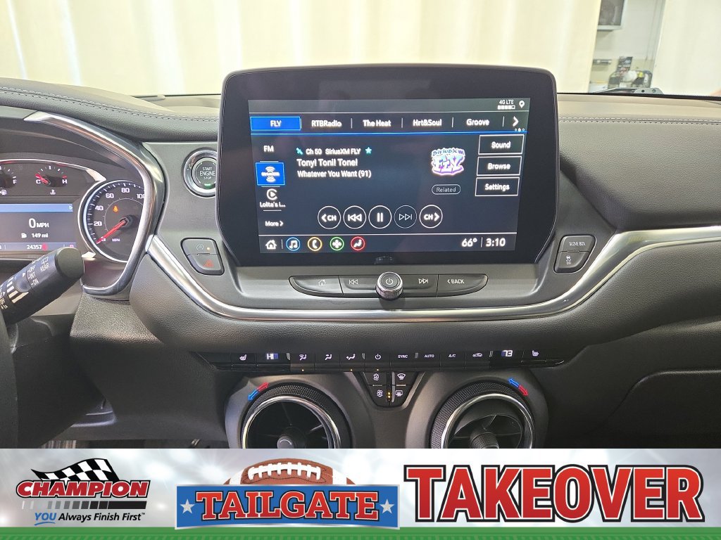 Used 2024 Chevrolet Blazer LT w/ Midnight/Sport Edition FWD image 22
