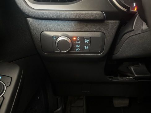 Used 2020 Ford Escape SE FWD image 59