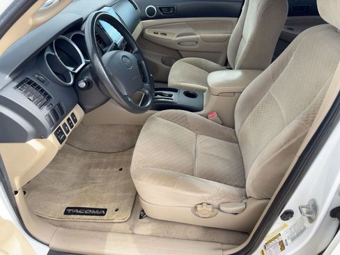 Used 2010 Toyota Tacoma 4x4 Double Cab V6 image 5