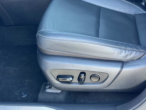 Used 2023 Lexus RX 350 RX 350h Luxury image 18