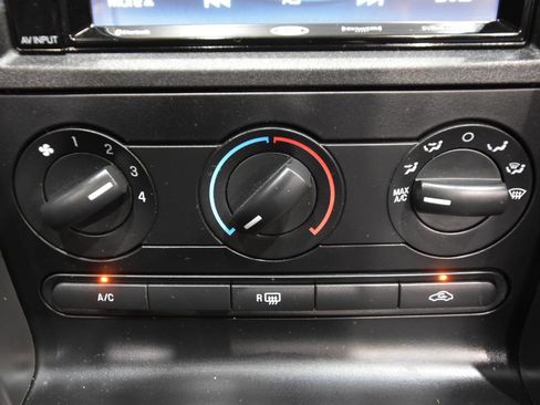 Used 2008 Ford Mustang Shelby GT500 RWD image 34