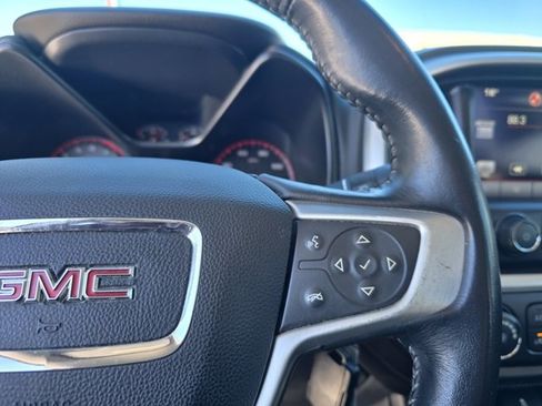 Used 2015 GMC Canyon SLE image 23