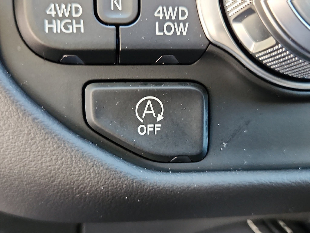 Used 2025 RAM 1500 Limited AWD/4WD image 25