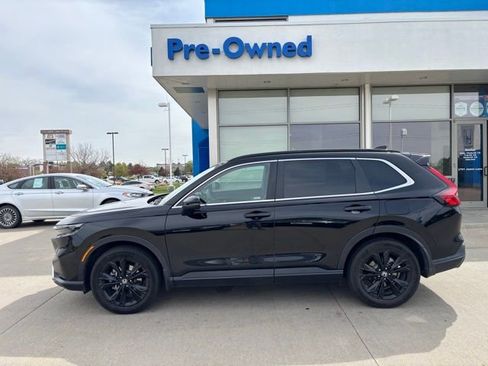 Used 2024 Honda CR-V Sport Touring image 2