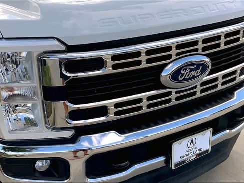 Used 2024 Ford F250 XLT w/ FX4 Off-Road Package image 57