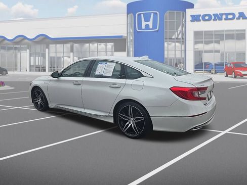 Used 2022 Honda Accord Touring image 6