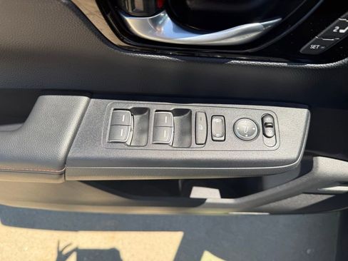 Used 2025 Honda CR-V Sport Touring image 27