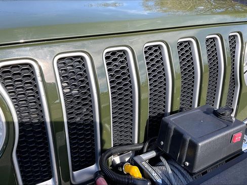 Certified 2022 Jeep Wrangler Unlimited Sahara w/ Cold Weather Group AWD/4WD image 25