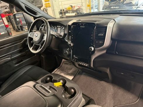 Used 2024 RAM 2500 Big Horn w/ Night Edition AWD/4WD image 13