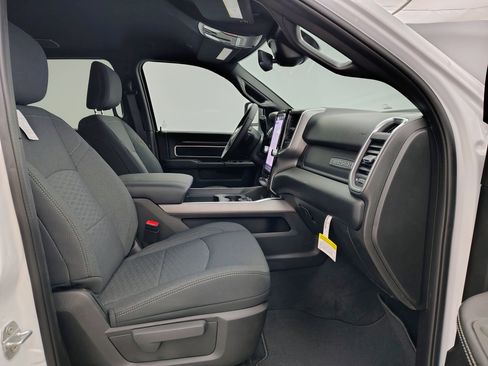 New 2026 RAM 3500 Big Horn AWD/4WD image 22