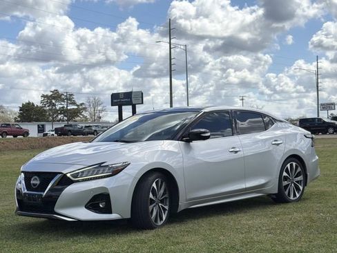 Used 2023 Nissan Maxima Platinum w/ Sport Mat Group FWD image 15