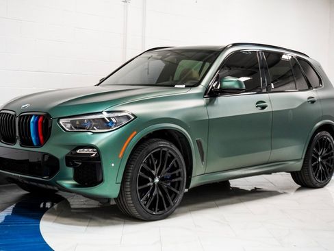 Used 2020 BMW X5 M50i w/ Premium Package image 4