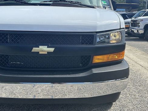 New 2025 Chevrolet Express 3500 w/ Power Convenience Package image 13