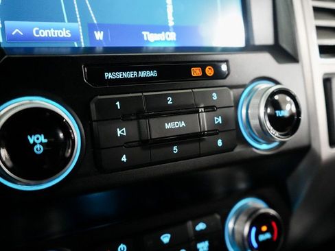 Used 2020 Ford F350 Platinum w/ Tremor Off-Road Package image 22