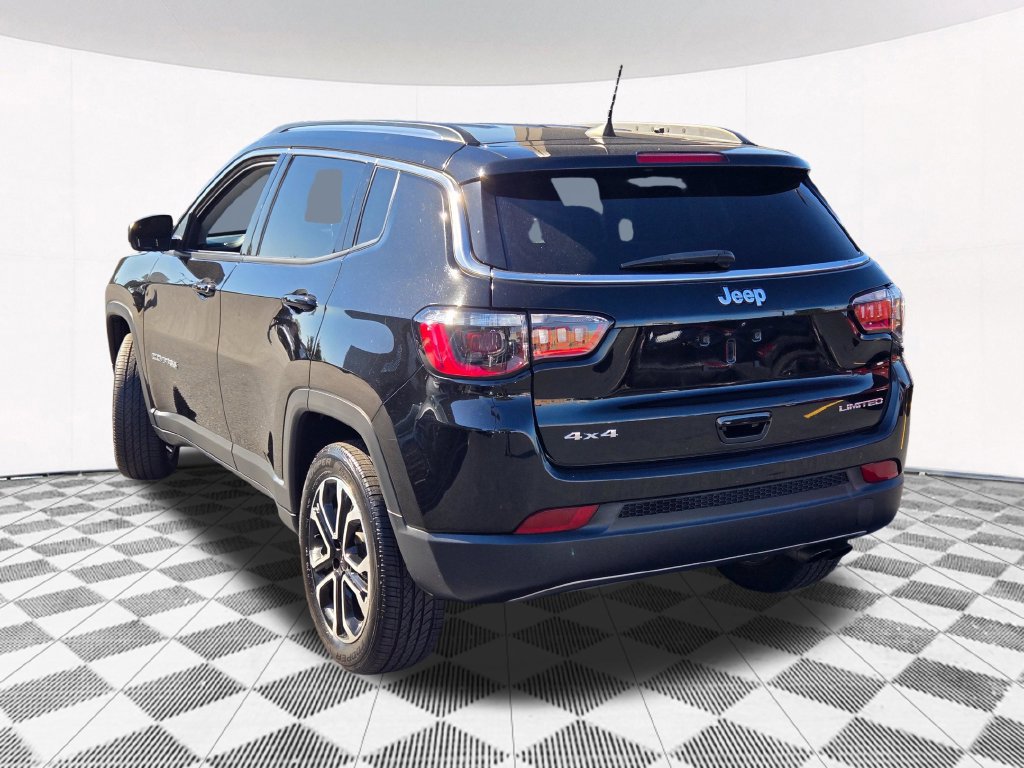 Used 2022 Jeep Compass Limited AWD/4WD image 23