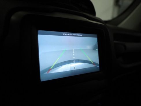 Used 2020 Jeep Renegade Limited image 21