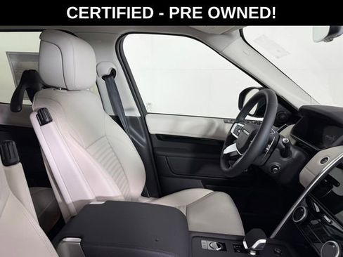 Certified 2025 Land Rover Discovery S AWD/4WD image 26