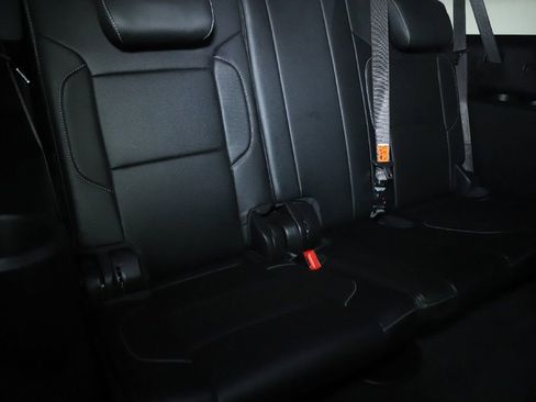 Used 2019 GMC Yukon XL SLT w/ Graphite Performance Edition image 35