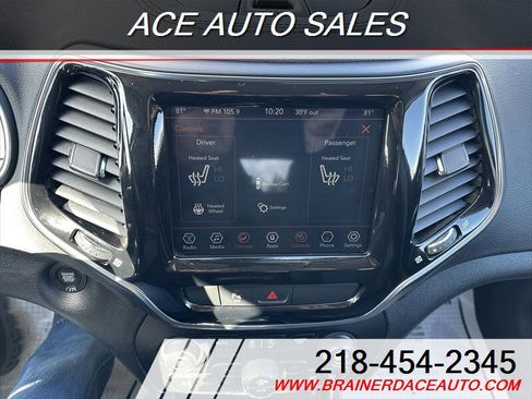 Used 2020 Jeep Cherokee Limited image 11