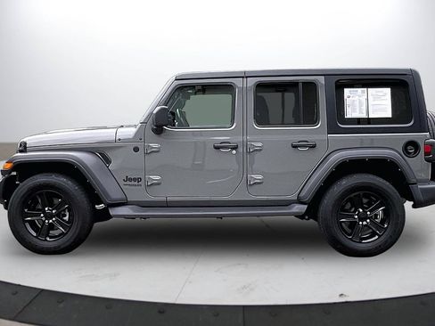 Used 2022 Jeep Wrangler Unlimited Sport AWD/4WD image 5