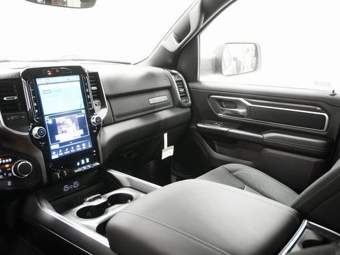 New 2026 RAM 1500 Big Horn AWD/4WD image 21