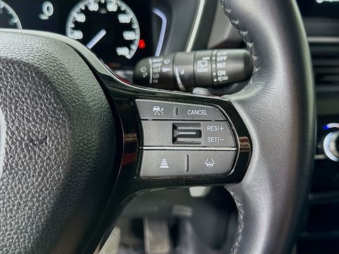 Used 2023 Honda Pilot Touring image 25