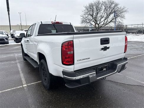 Used 2016 Chevrolet Colorado W/T image 4