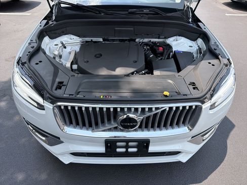 Certified 2023 Volvo XC90 B6 Plus w/ Protection Package Premier AWD/4WD image 36