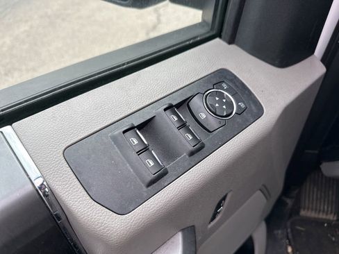 Used 2019 Ford F150 XLT w/ Equipment Group 302A Luxury image 16