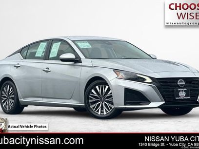 Used 2023 Nissan Altima 2.5 SV