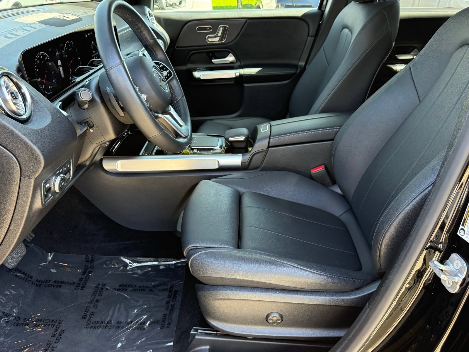 Used 2023 Mercedes-Benz GLB 250 image 26