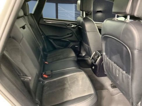 Used 2019 Porsche Macan AWD/4WD image 14