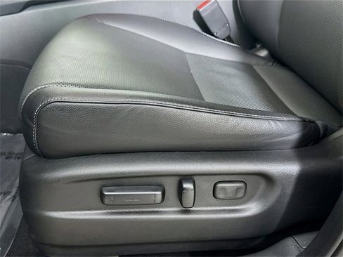 Used 2025 Honda Ridgeline RTL+ image 16