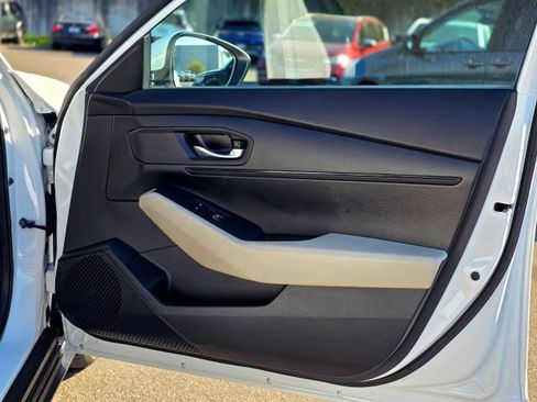 Used 2023 Honda Accord LX image 35