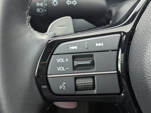 Certified 2025 Acura ADX FWD image 29