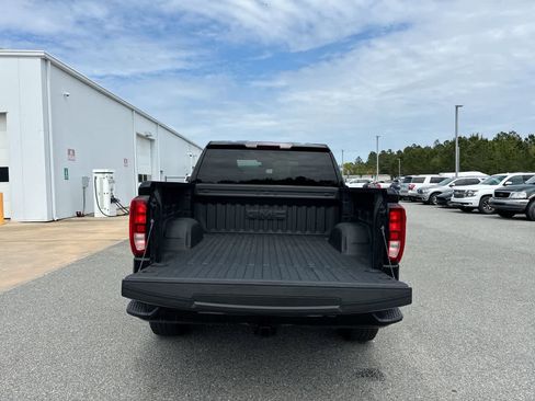 Used 2024 GMC Sierra 1500 Elevation image 25