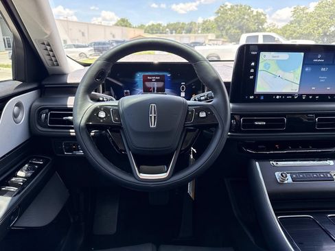 New 2026 Lincoln Aviator Reserve AWD/4WD image 17