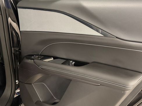 Certified 2024 Cadillac Lyriq Tech RWD image 42