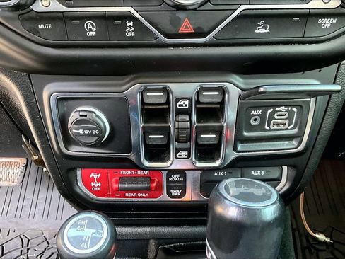 Certified 2021 Jeep Wrangler Unlimited Rubicon image 17