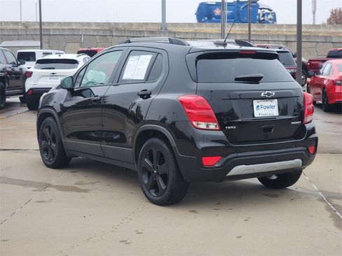 Used 2019 Chevrolet Trax Premier w/ Midnight Edition image 6