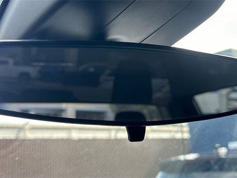 Certified 2022 Chevrolet Silverado 1500 Custom image 24