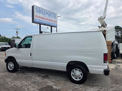 Used 2007 Ford E-150 and Econoline 150 RWD image 5