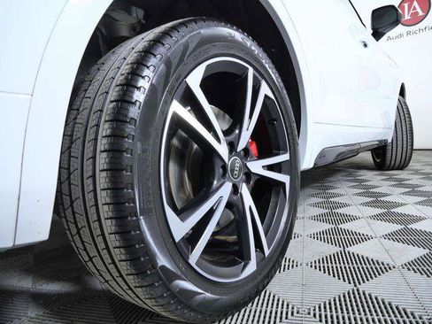 Used 2025 Audi Q5 2.0T Premium Plus w/ Premium Plus Package image 9