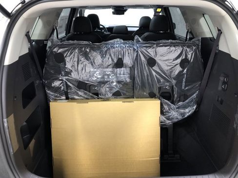 New 2026 Kia Carnival SX Prestige image 8