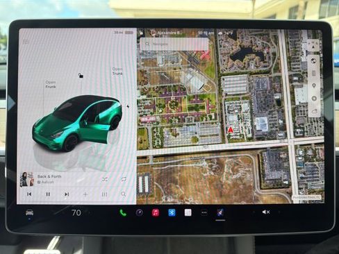 Used 2023 Tesla Model Y Performance image 15