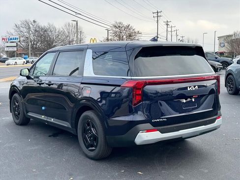 New 2026 Kia Carnival image 5